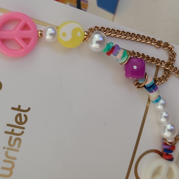 Urban Soul cell phone wristlet - Picture 2 of 4